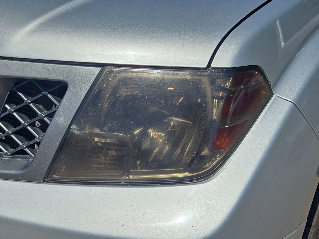 Used 2018 Nissan Frontier SV image 18