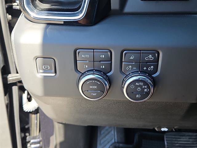Used 2024 GMC Sierra 2500 Denali w/ Technology Package AWD/4WD image 19