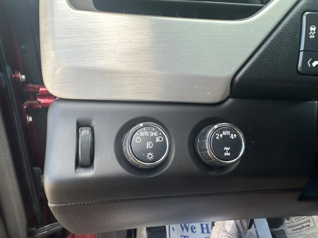 Used 2017 GMC Yukon XL SLT image 11