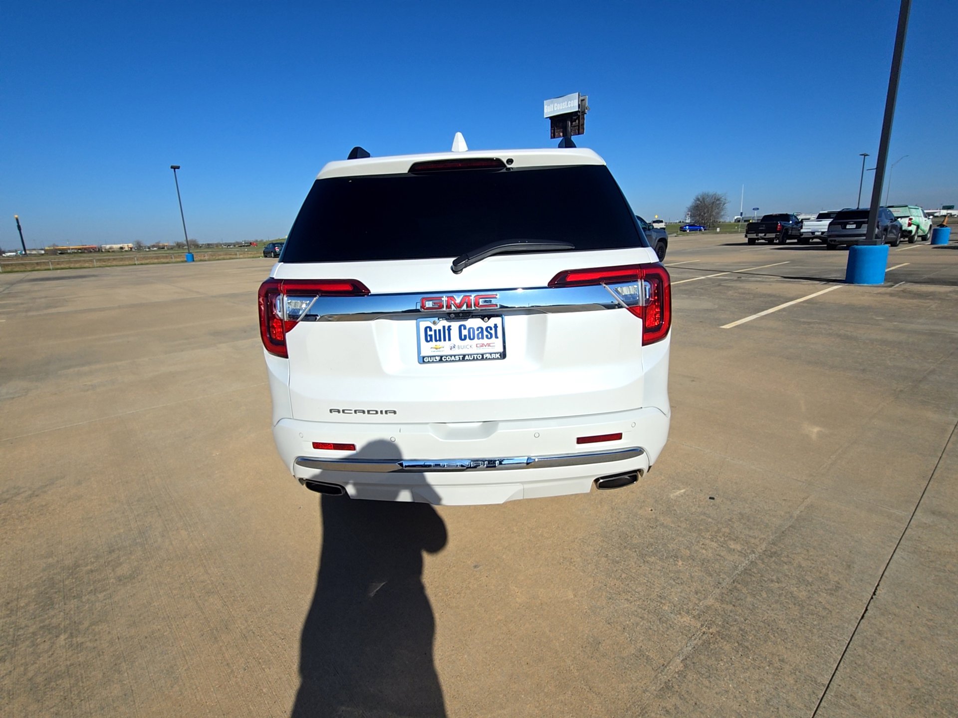 Used 2022 GMC Acadia Denali w/ Denali Ultimate Package image 6