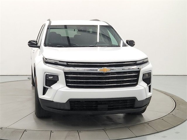 Used 2025 Chevrolet Traverse LT w/ LPO, Floor Liner Package image 2