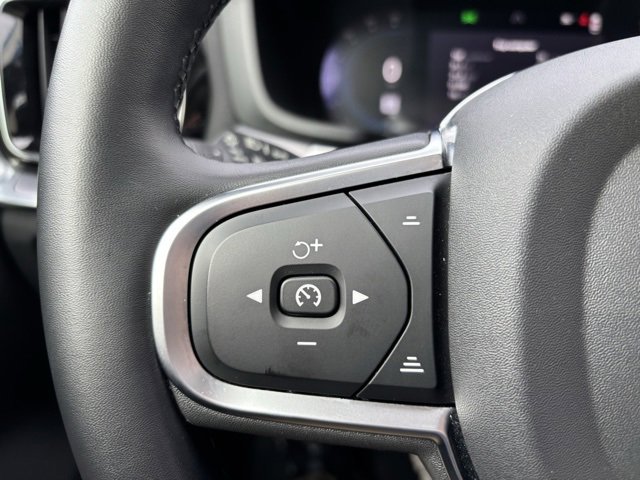 Used 2024 Volvo S60 B5 Core image 15