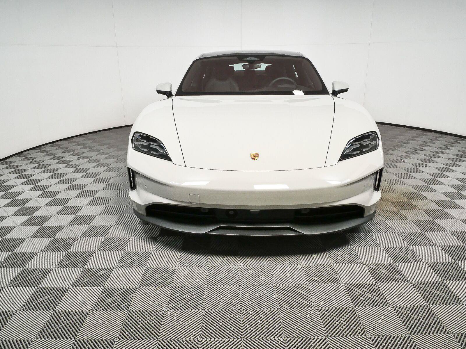 New 2026 Porsche Taycan RWD image 34