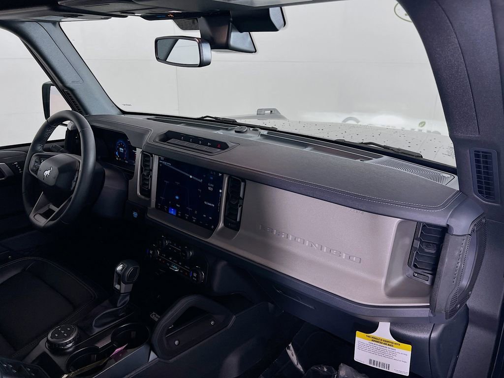 New 2025 Ford Bronco Outer Banks w/ Sasquatch Package image 30