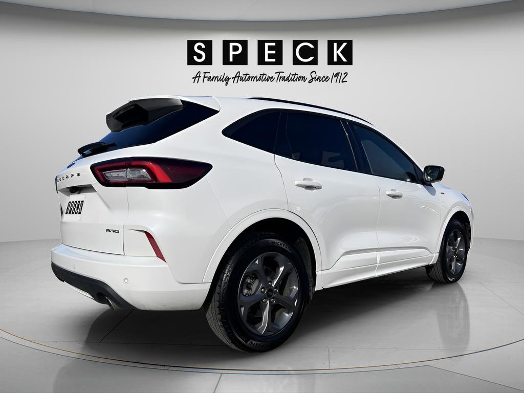 Used 2023 Ford Escape ST-Line w/ Tech Pack #1 AWD/4WD image 5