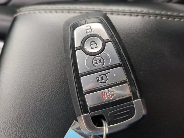 Used 2022 Ford Explorer Limited w/ Equipment Group 301A RWD image 41
