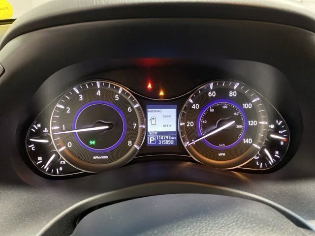 Used 2016 INFINITI QX80 4WD w/ Deluxe Technology Package image 16