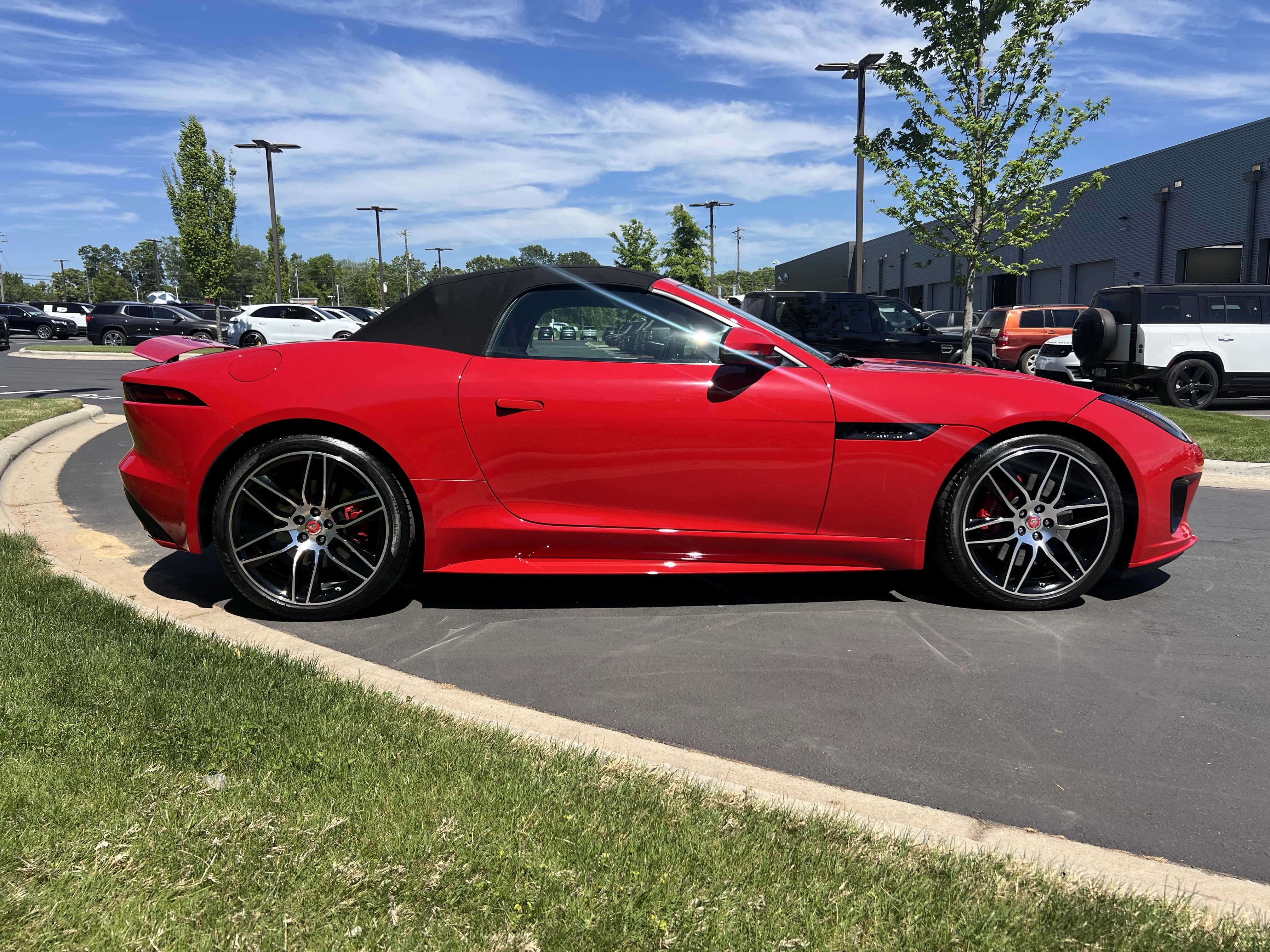 Used 2020 Jaguar F-TYPE Checkered Flag image 8