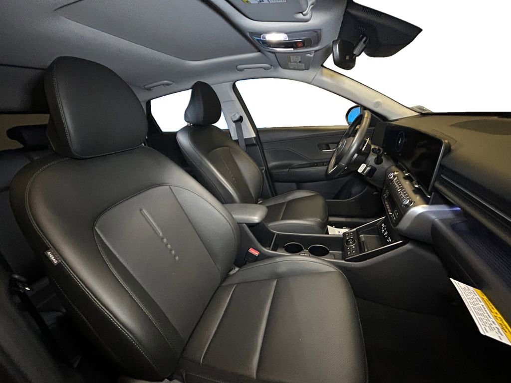 Used 2024 Hyundai Kona Limited AWD/4WD image 16