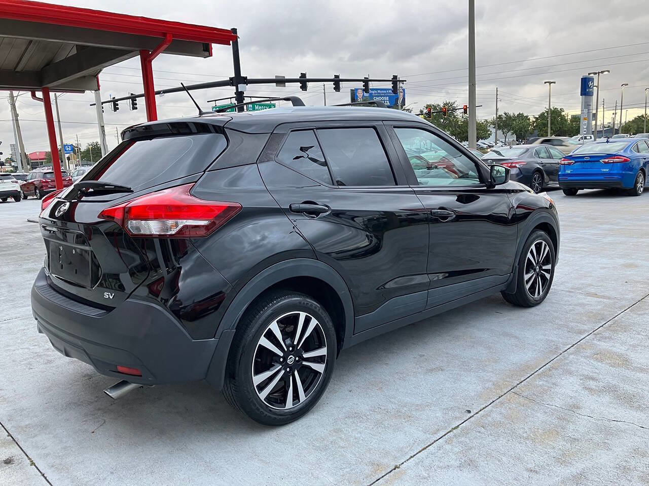 Used 2019 Nissan Kicks SV w/ Exterior Package FWD image 10