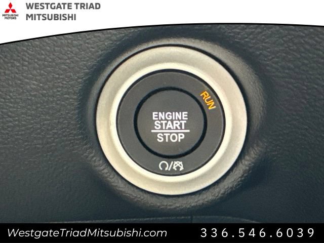 Used 2026 Chrysler Pacifica Select FWD image 14