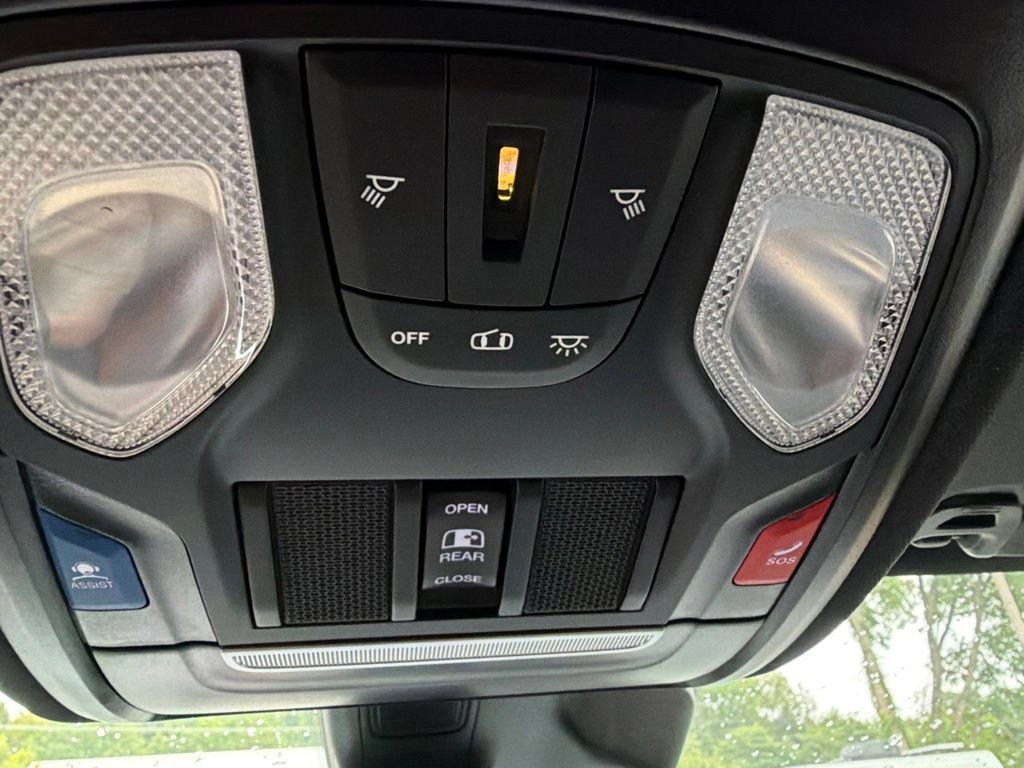 New 2026 RAM 1500 Express AWD/4WD image 25