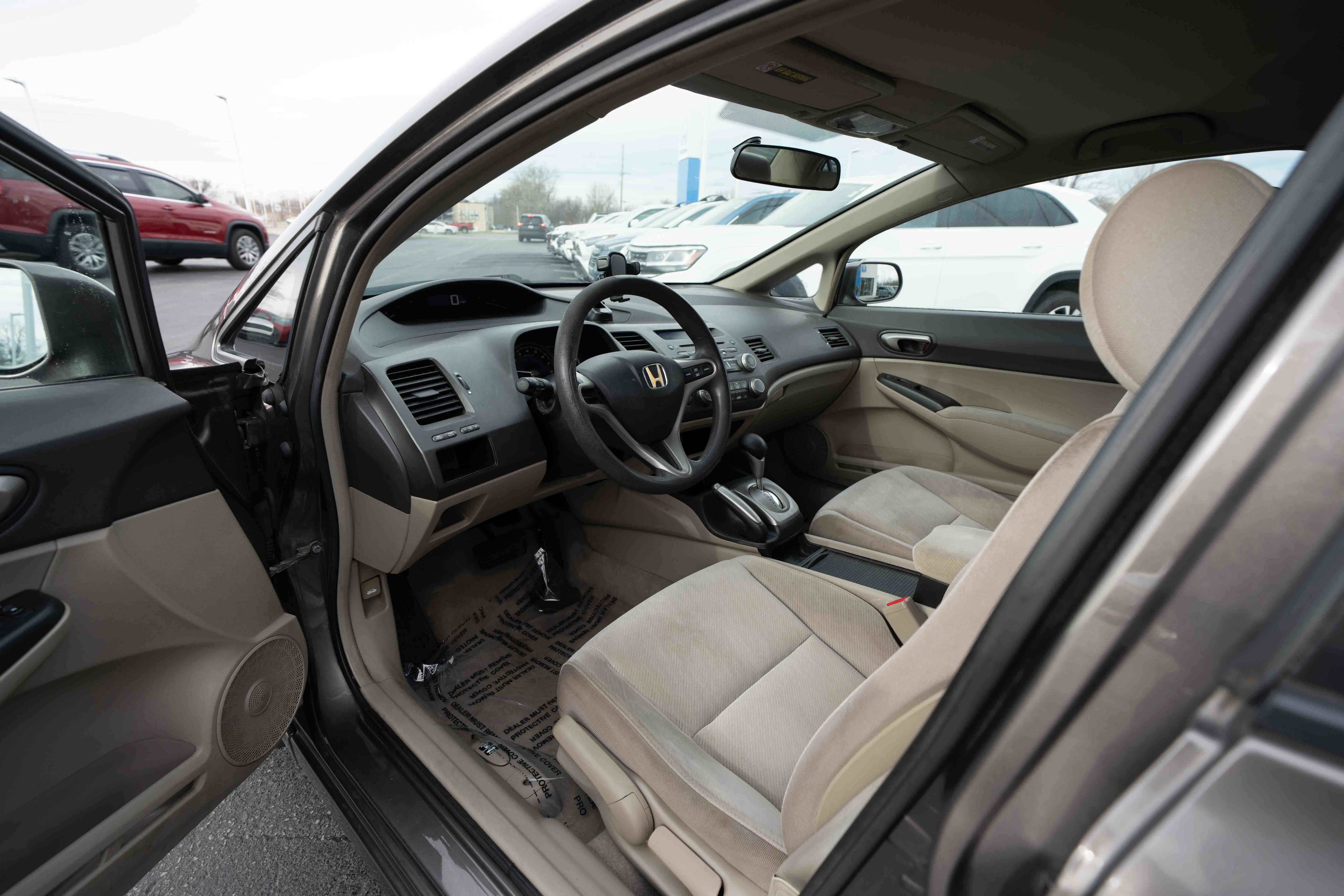 Used 2010 Honda Civic LX image 8