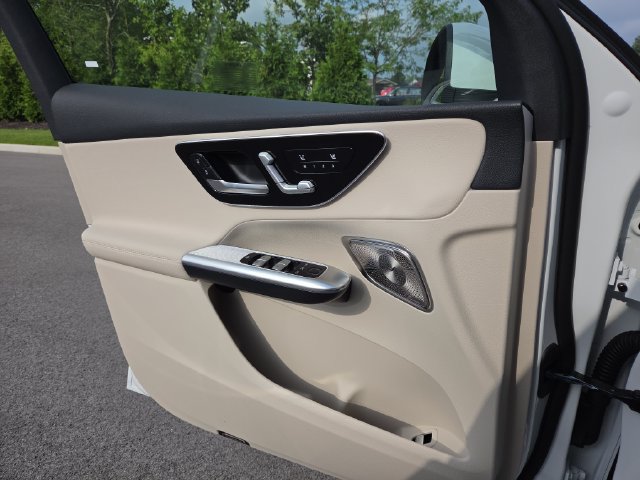 New 2027 Mercedes-Benz GLC 300 4MATIC image 19