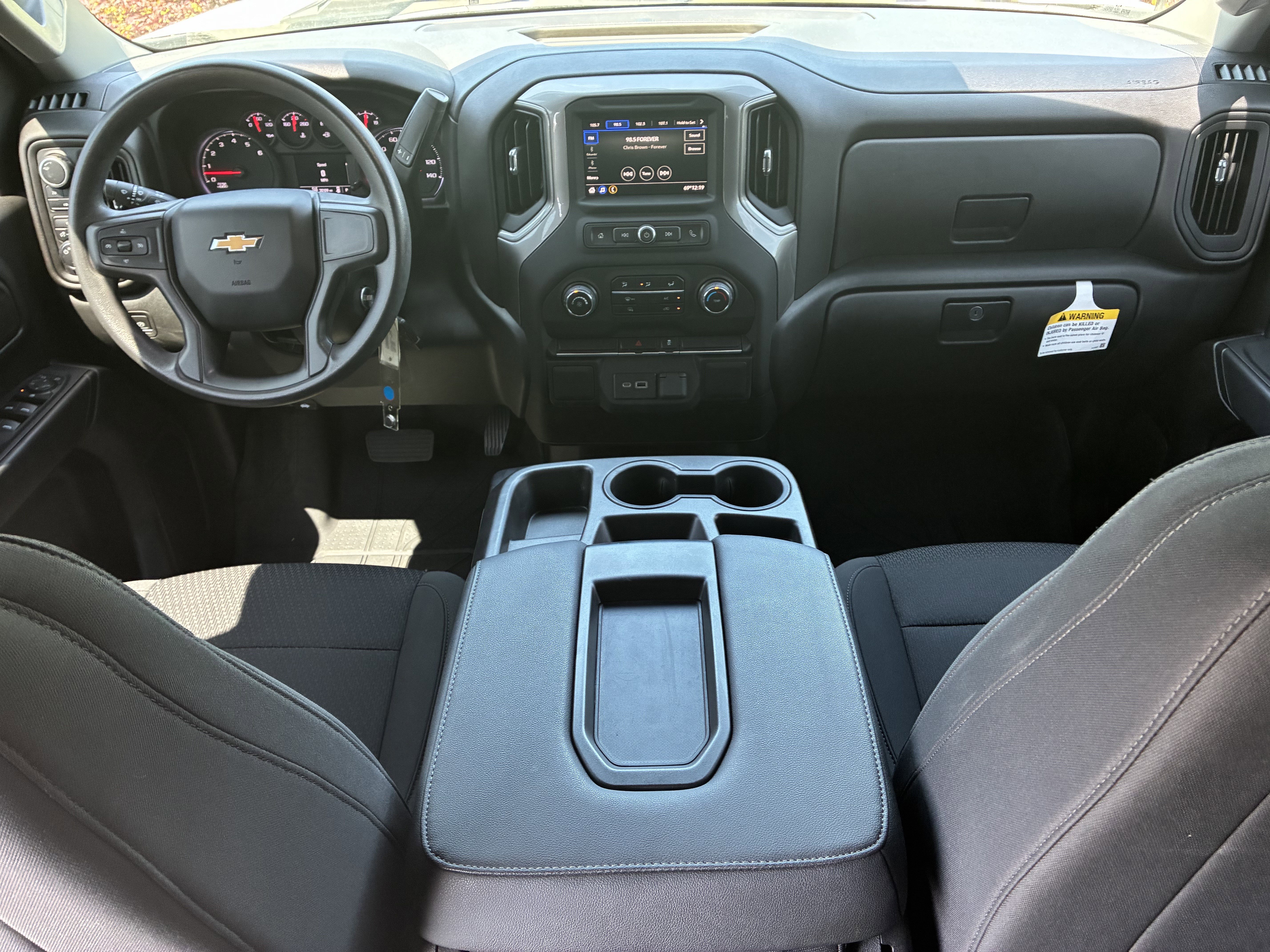 Used 2023 Chevrolet Silverado 2500 Custom AWD/4WD image 18