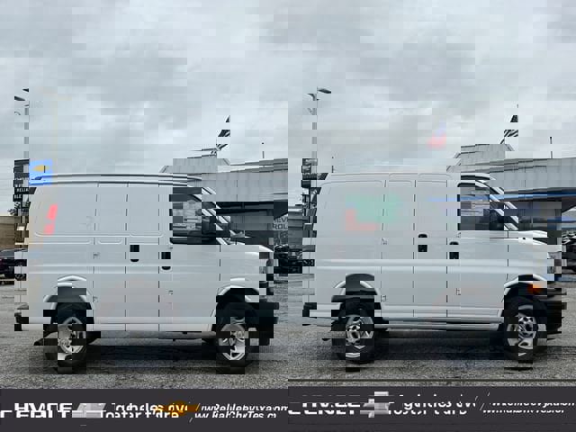 New 2026 Chevrolet Express 2500 w/ Driver Convenience Package RWD image 3