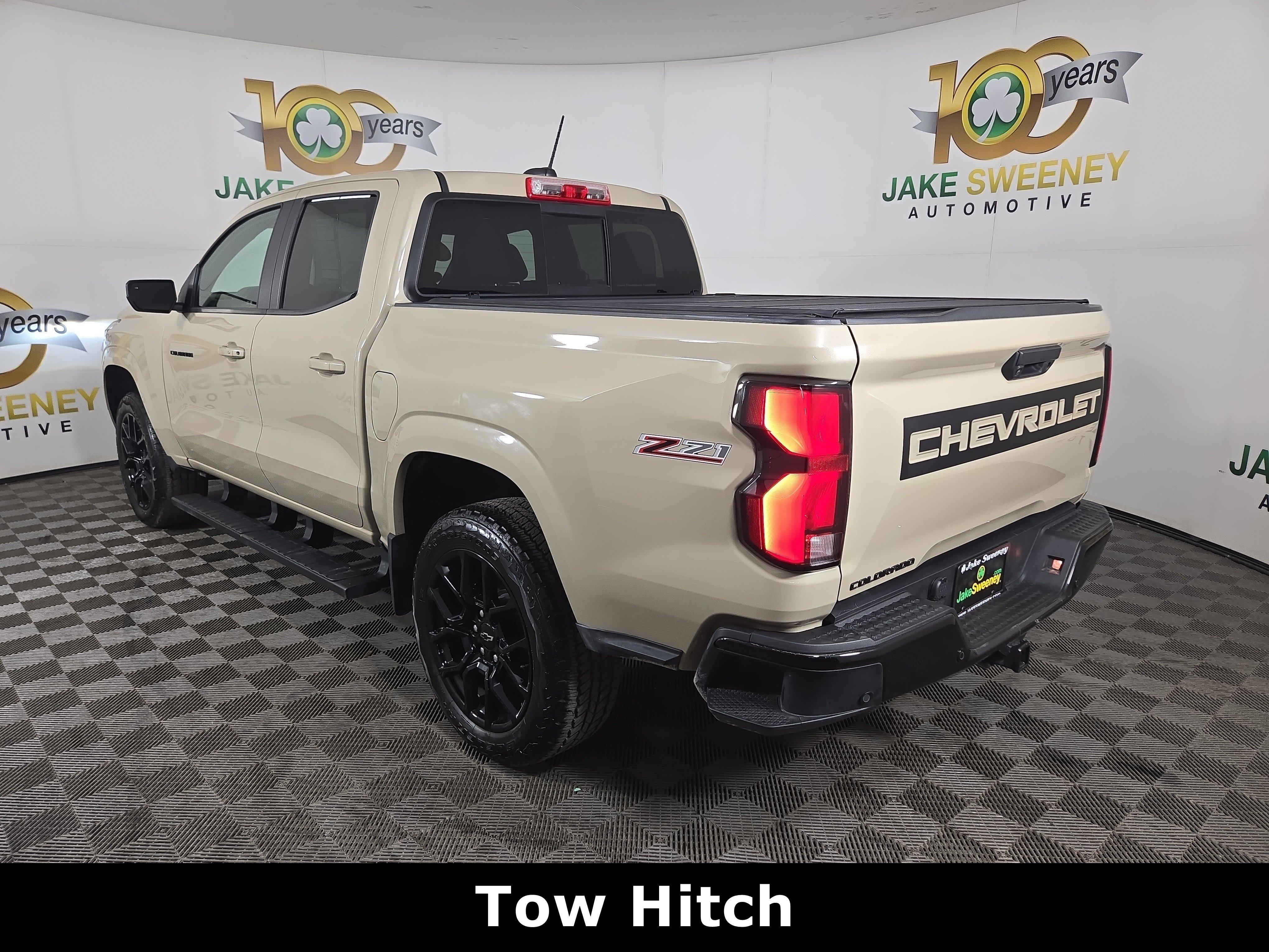 Certified 2024 Chevrolet Colorado Z71 w/ LPO, Dark Essentials Package image 6