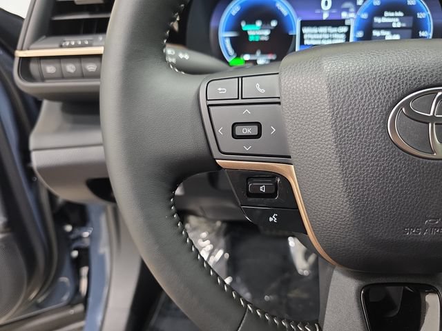Certified 2025 Toyota Crown Signia AWD/4WD image 14