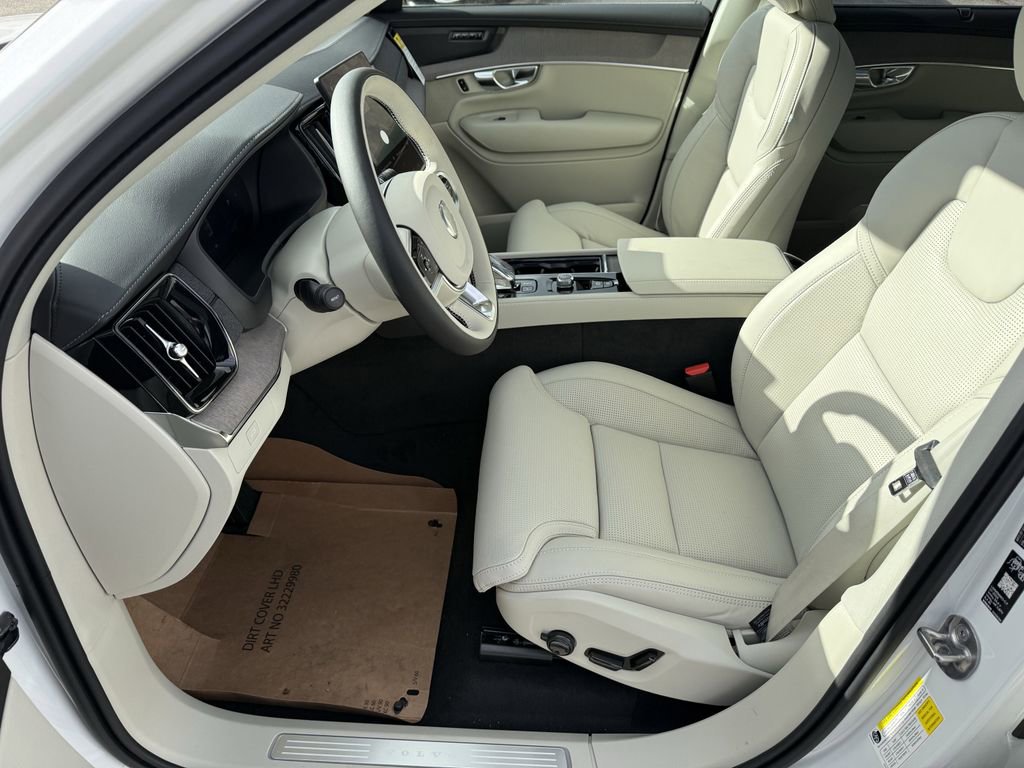 New 2026 Volvo XC90 B6 Ultra image 9