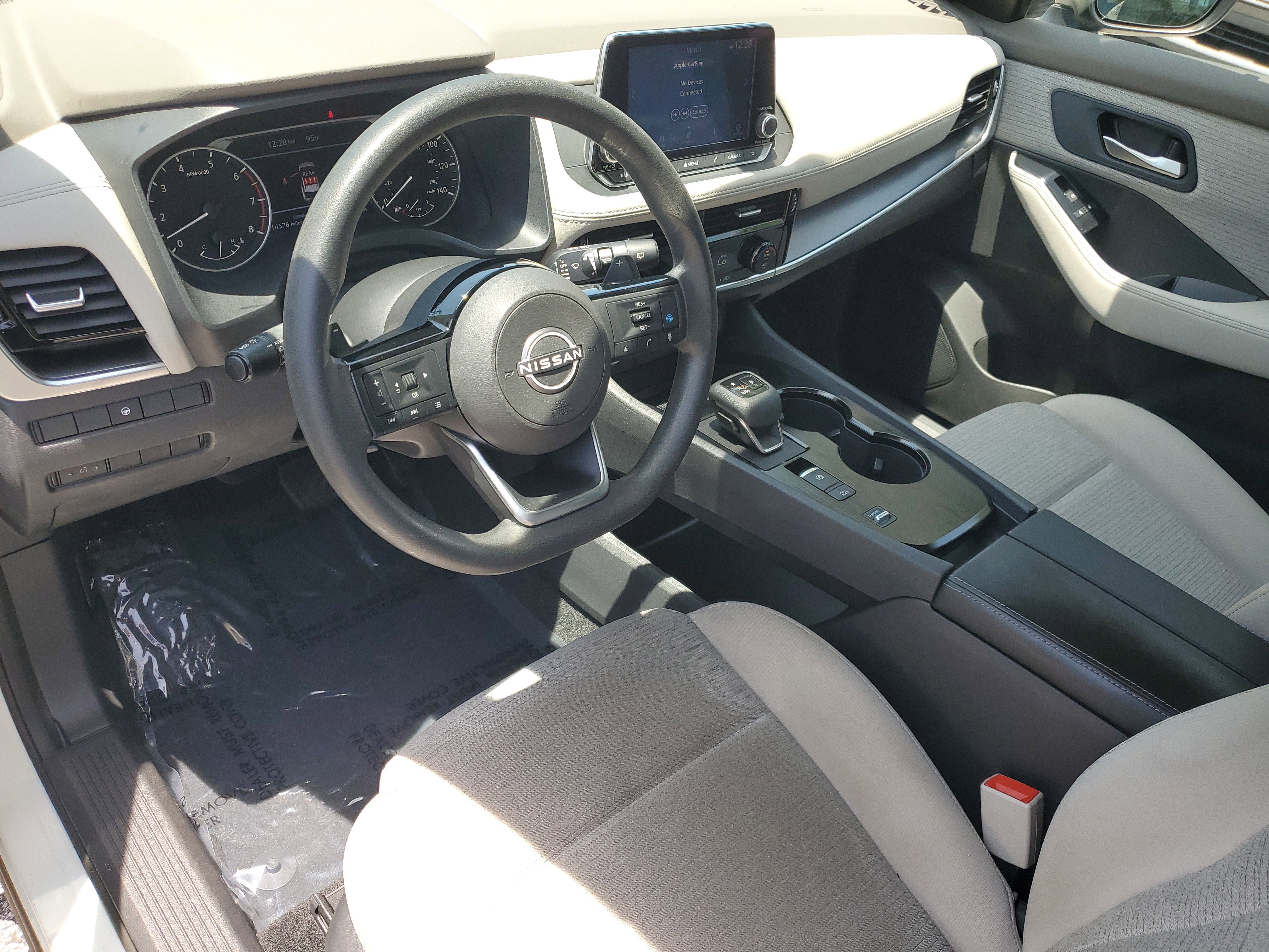 Certified 2023 Nissan Rogue SV image 7