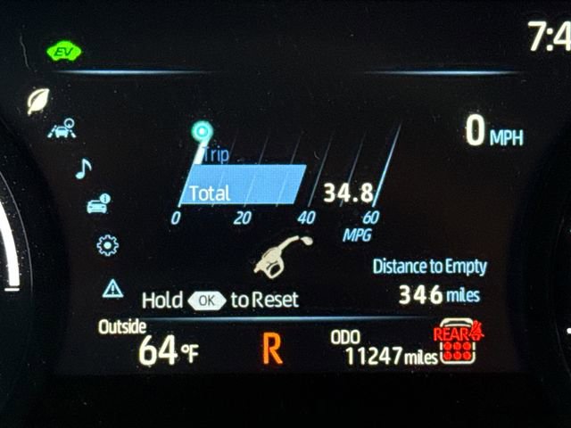 Used 2025 Toyota Sienna XLE image 30