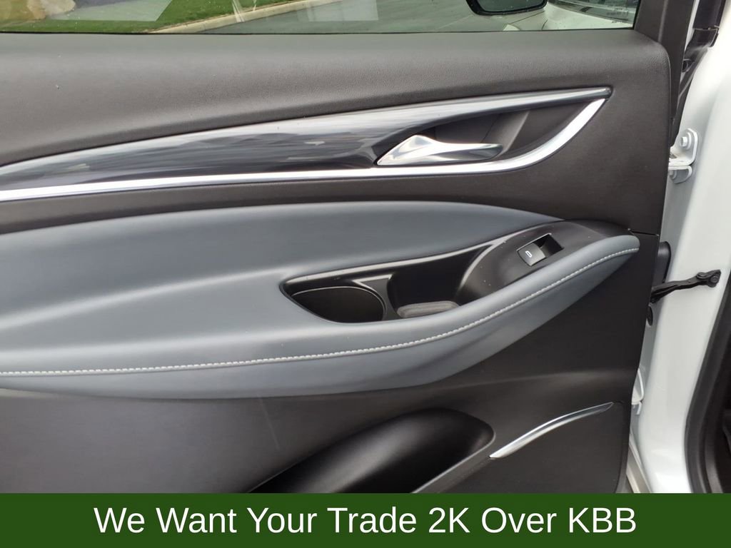 Used 2023 Buick Enclave Essence w/ Experience Buick Package AWD/4WD image 26