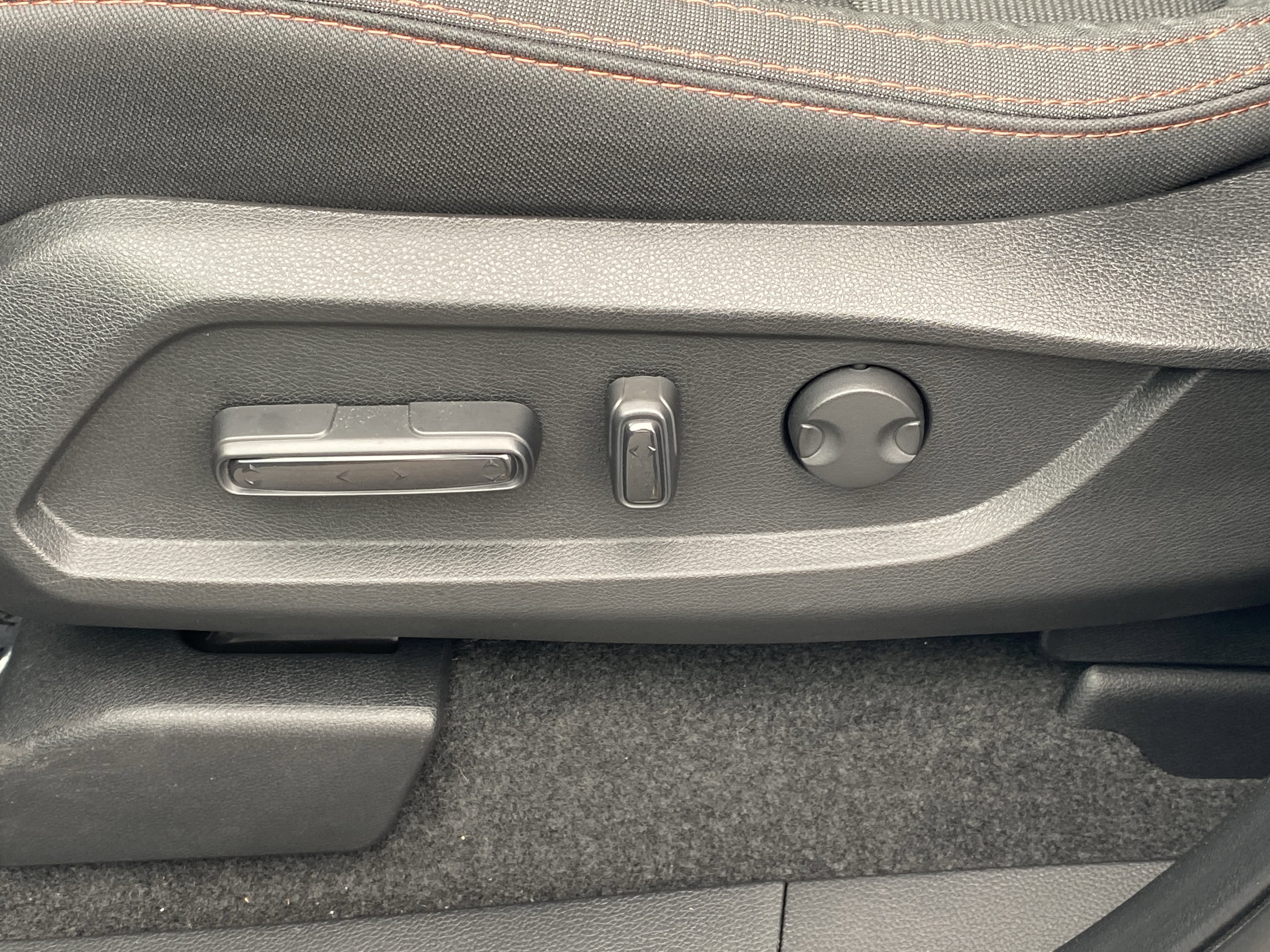 Used 2026 Honda Pilot Sport image 17