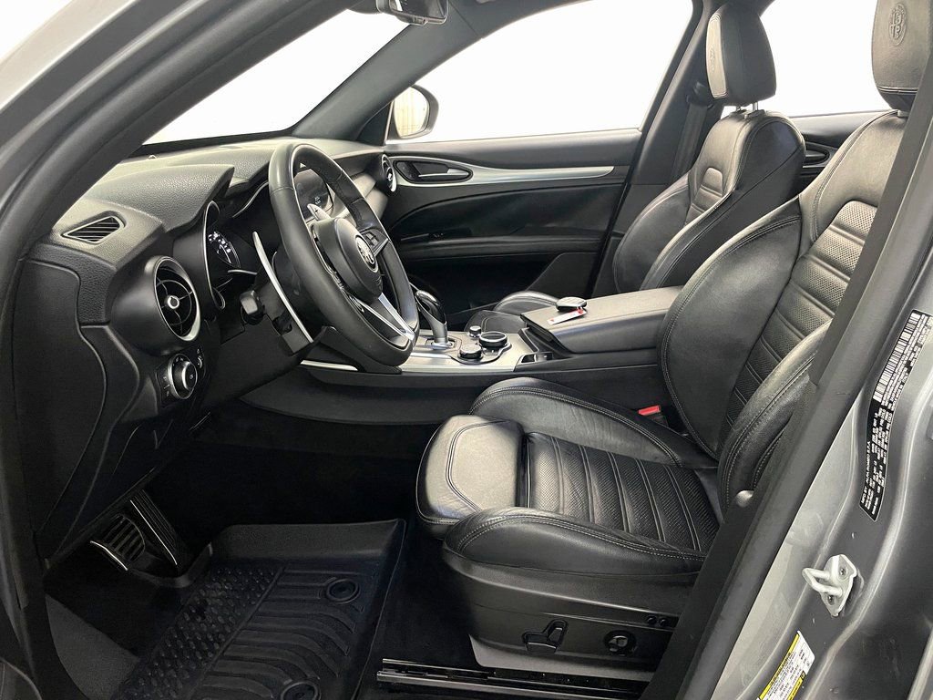 Used 2018 Alfa Romeo Stelvio Ti Sport AWD/4WD image 7
