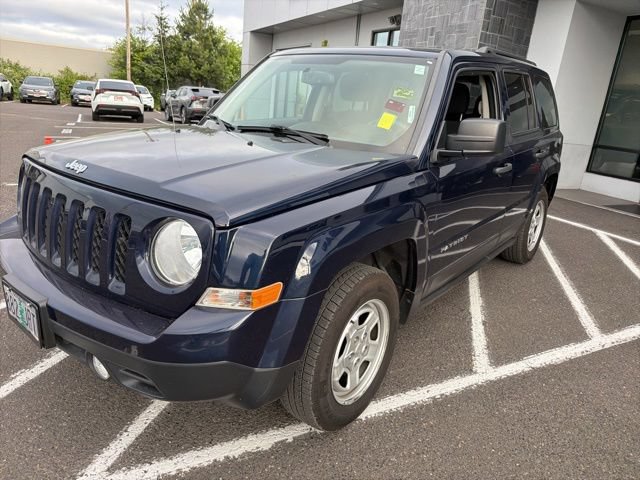 Used 2016 Jeep Patriot Sport FWD image 3