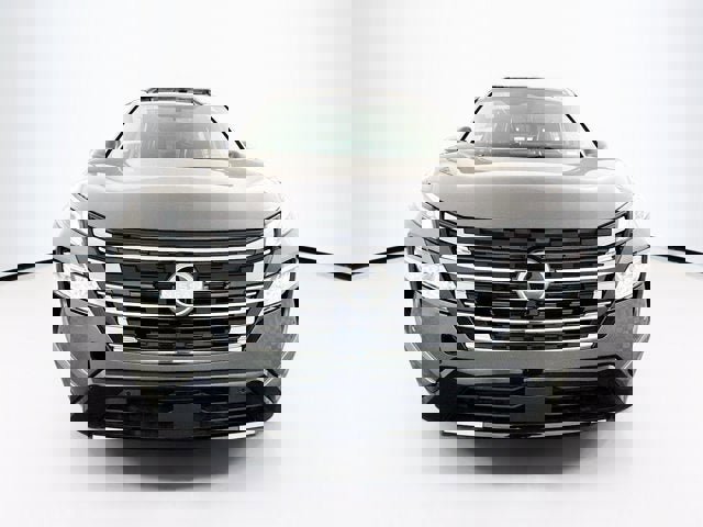 New 2026 Nissan Rogue Platinum image 2