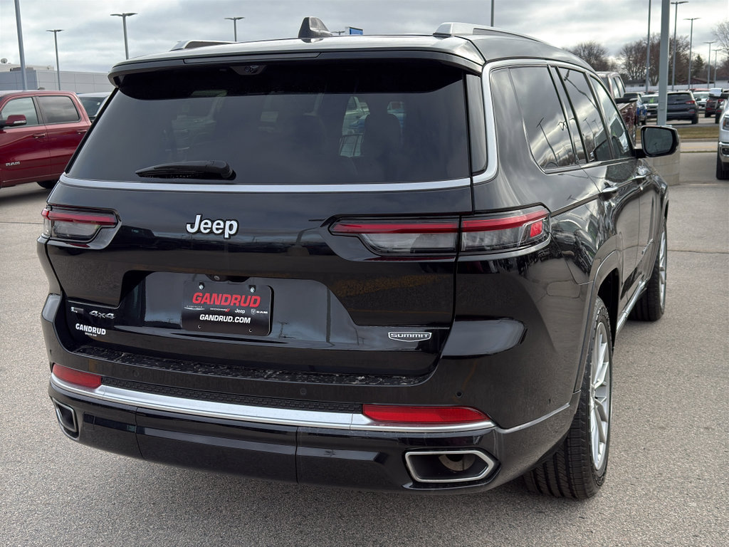 Used 2022 Jeep Grand Cherokee L Summit w/ Advanced Protech Group IV AWD/4WD image 5
