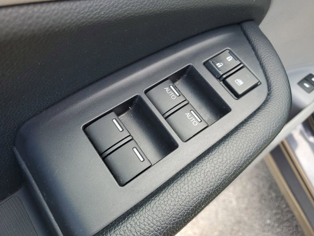 Used 2019 Honda Pilot Touring image 17