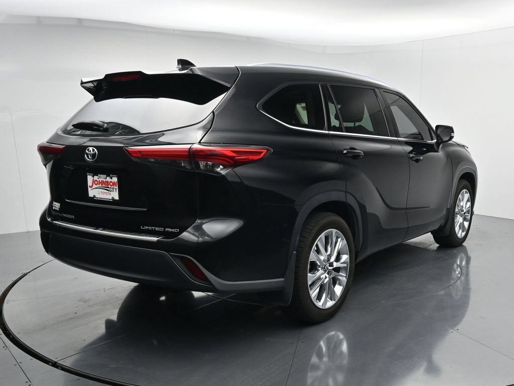 Used 2020 Toyota Highlander Limited AWD/4WD image 7