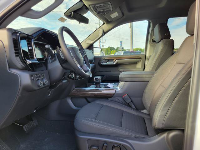 New 2026 Chevrolet Silverado 1500 LT Trail Boss w/ LPO, Dark Essentials Package AWD/4WD image 8