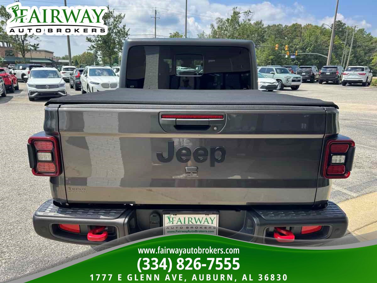 Used 2024 Jeep Gladiator Sport AWD/4WD image 7