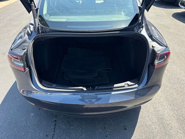 Used 2022 Tesla Model 3 Long Range AWD/4WD image 16