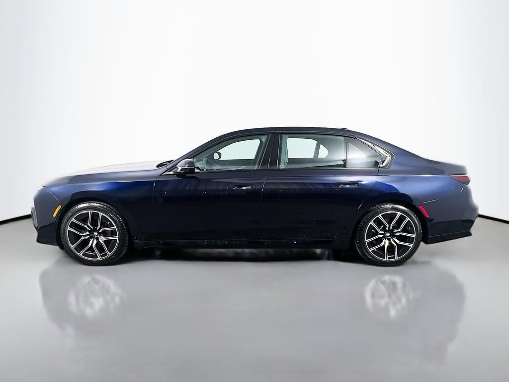 Used 2025 BMW 740i xDrive AWD/4WD image 8