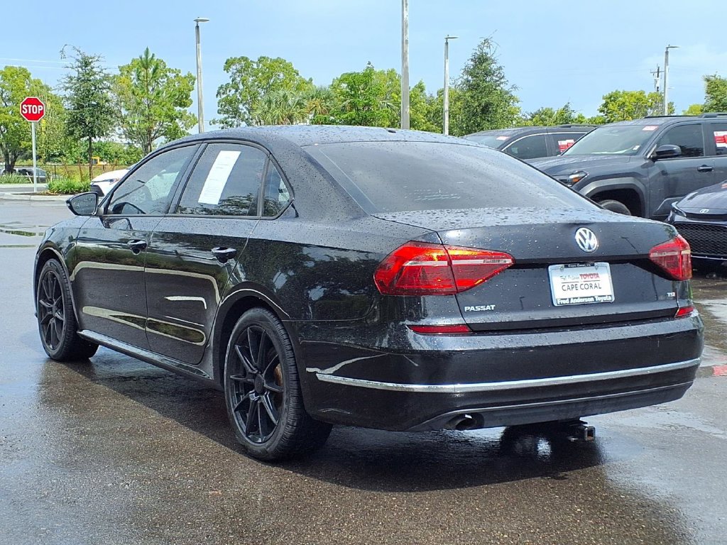 Used 2018 Volkswagen Passat 2.0T S FWD image 6