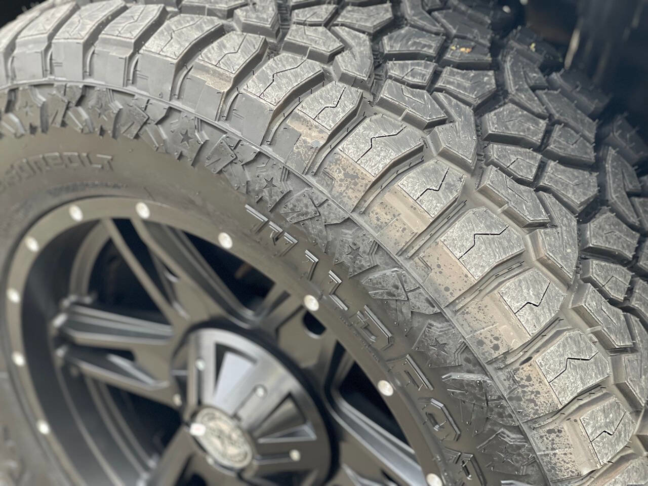 Used 2015 RAM 2500 Tradesman w/ Chrome Appearance Group image 47