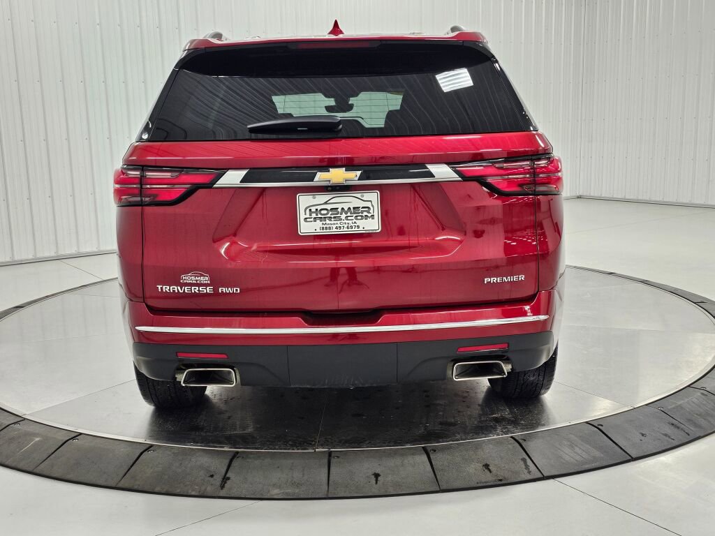 Used 2023 Chevrolet Traverse Premier image 4