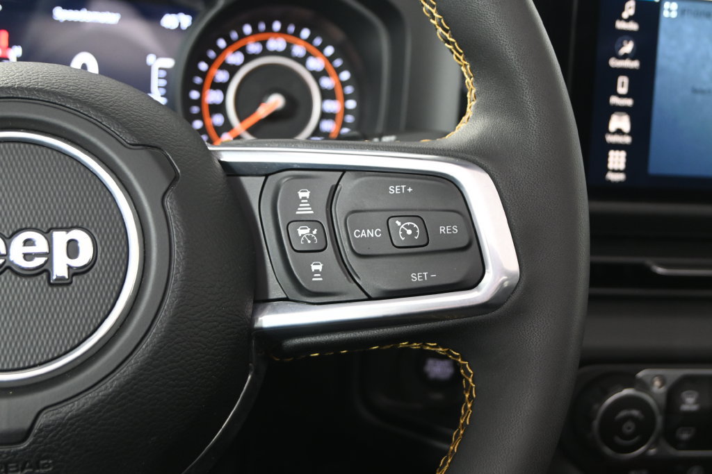 Used 2024 Jeep Wrangler Unlimited Sahara w/ Safety Group AWD/4WD image 36
