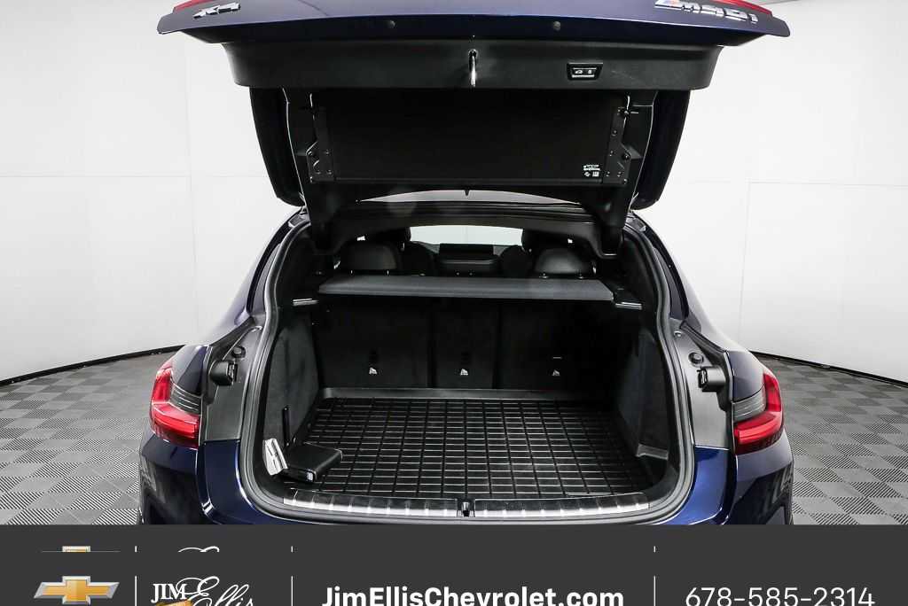 Used 2024 BMW X4 M40i image 31