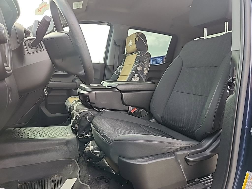 Used 2021 Chevrolet Silverado 1500 Custom w/ LPO, Blackout Package image 2