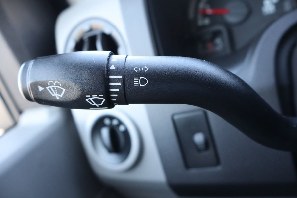 Used 2012 Ford E-350 and Econoline 350 XLT image 33