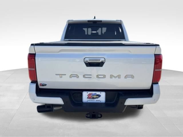 Used 2024 Toyota Tacoma Limited w/ Limited Package (LT) AWD/4WD image 4