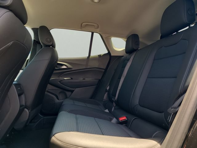 New 2026 Chevrolet Trax LT w/ Midnight Edition FWD image 11