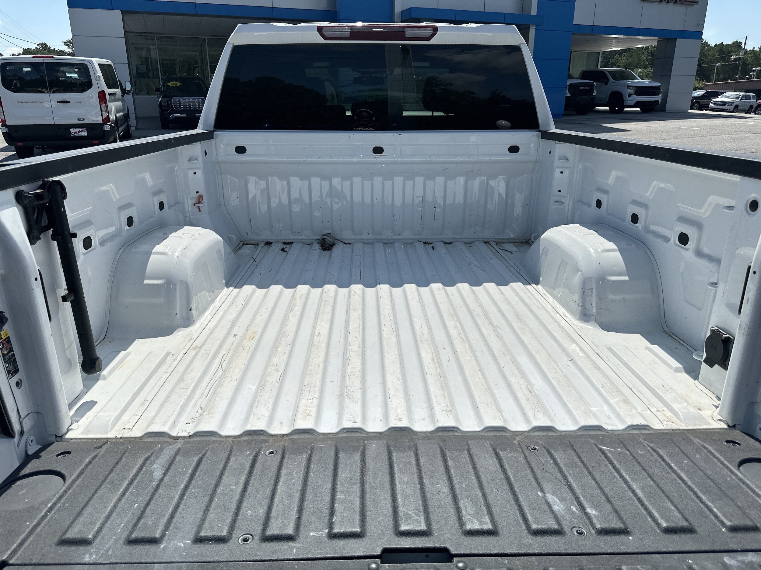Used 2025 GMC Sierra 1500 SLT RWD image 49
