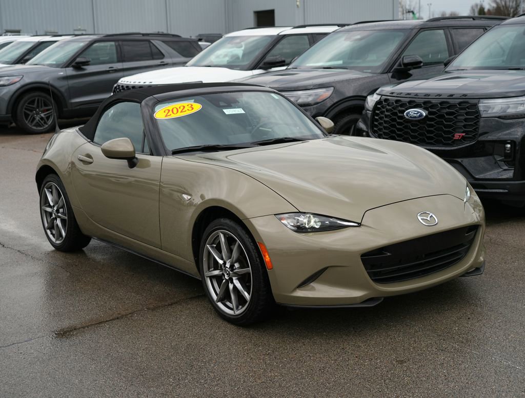 Used 2023 MAZDA MX-5 Miata Grand Touring image 3