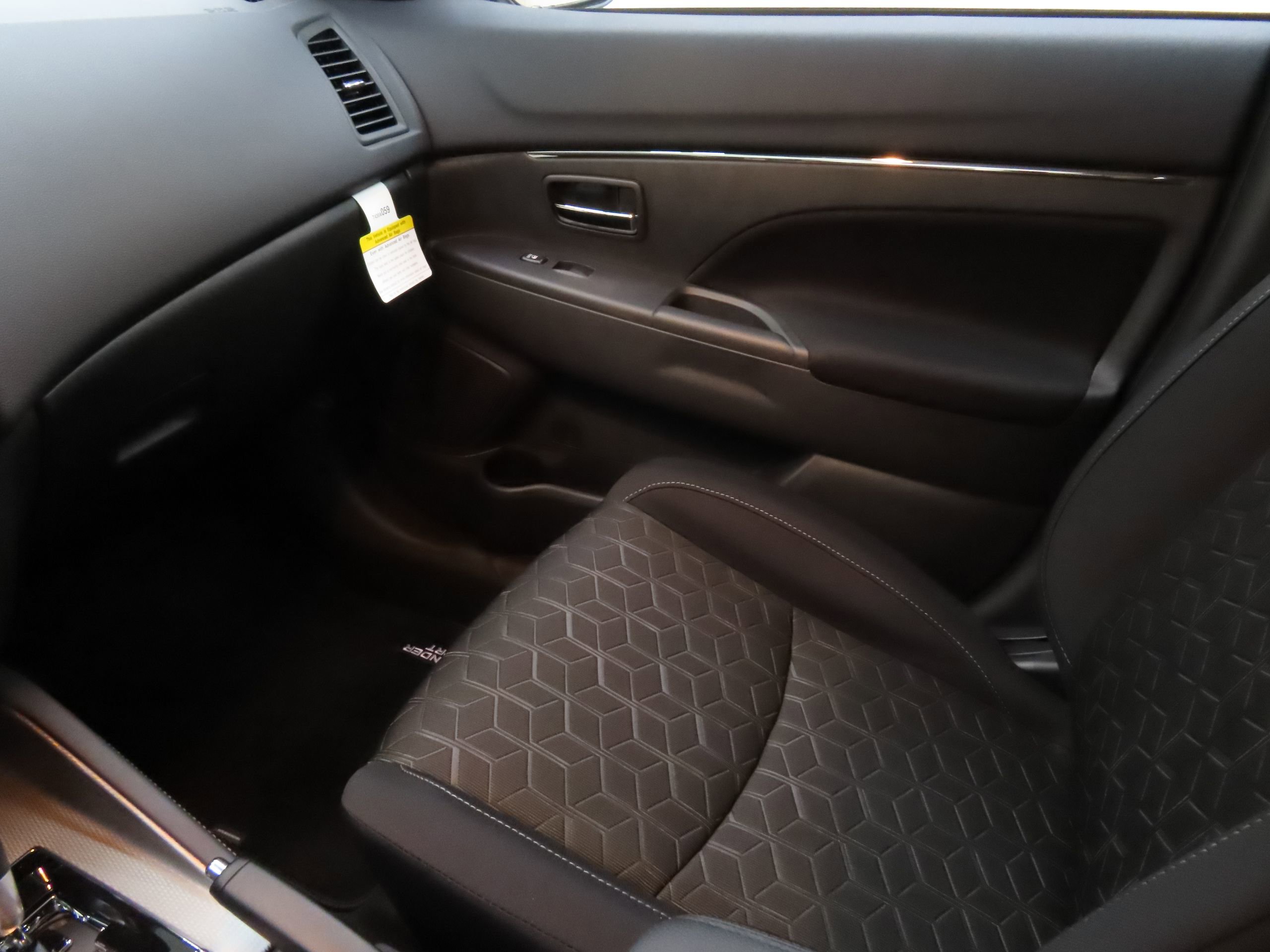 New 2025 Mitsubishi Outlander Sport ES image 18