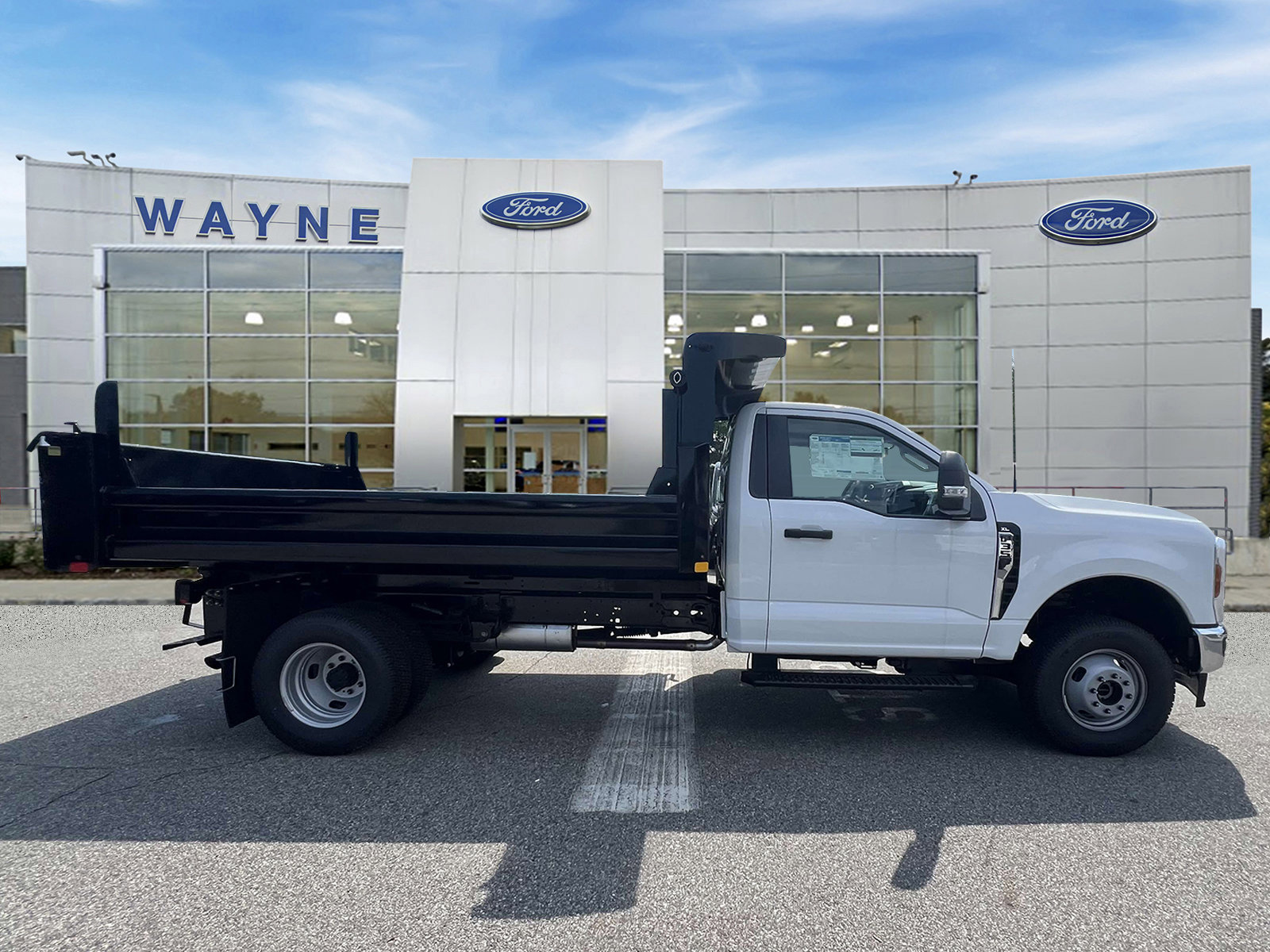 New 2025 Ford F350 XL w/ XL Chrome Package image 5